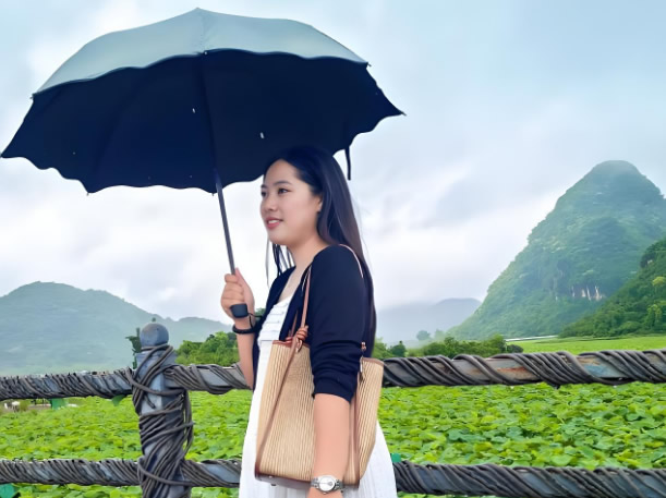 不想改变的人抱怨，要的是关心或倾听